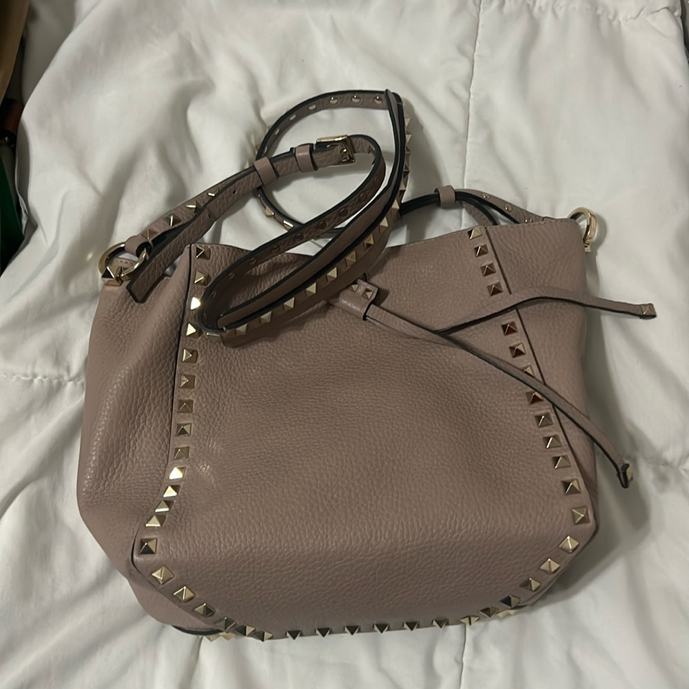 Valentino Rockstud Messenger